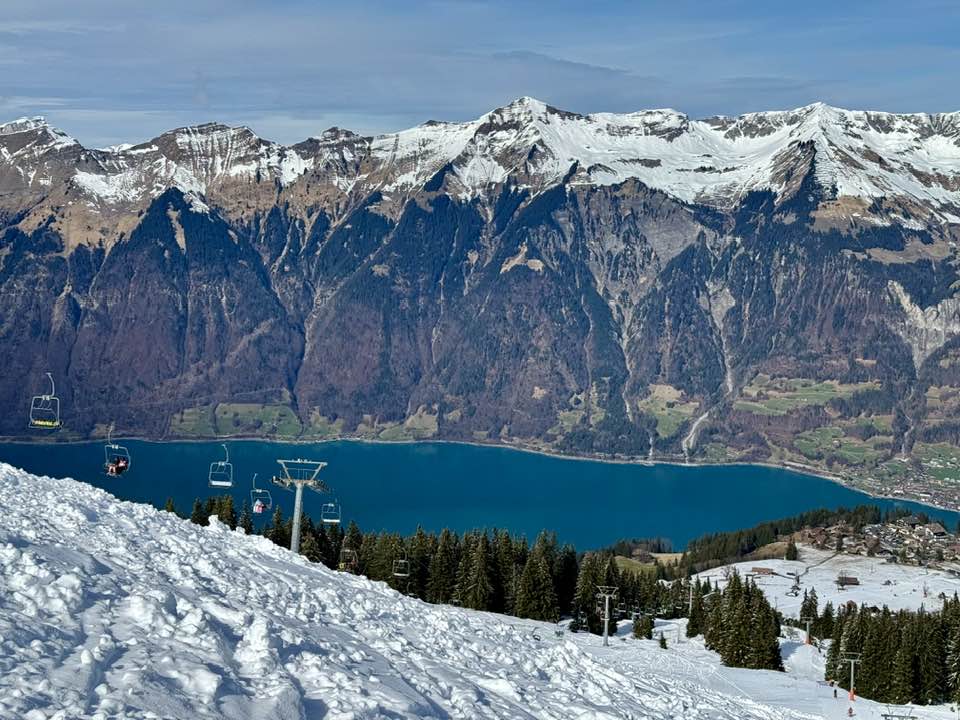 Special Offer on The MAGIC PASS Ski Card! Brienzersee