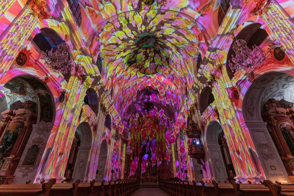 Enlightment LIGHT SHOW ST JAKOBS ZURICH
