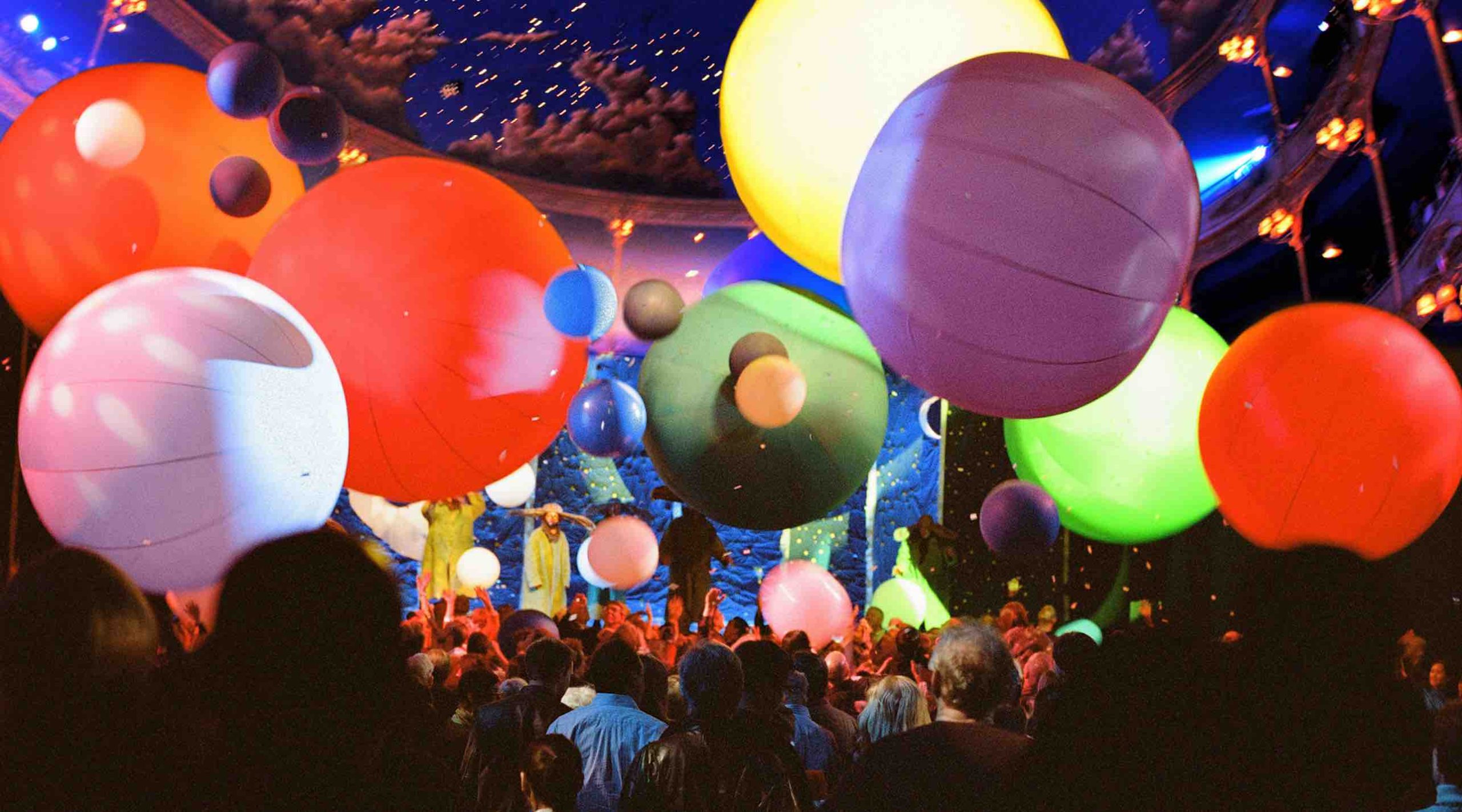 Slava’s Snow Show from December 4 – 8 2024 at Theater 11 Zurich