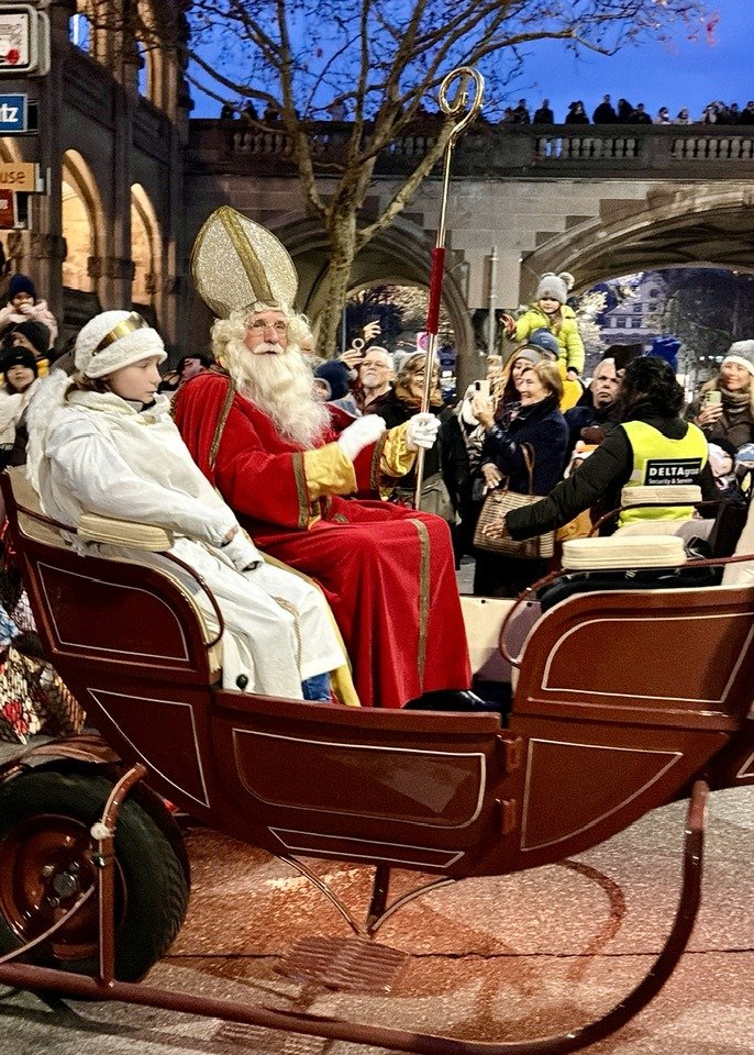 Zurich’s Samichlaus Parade on Bahnhofstrasse
