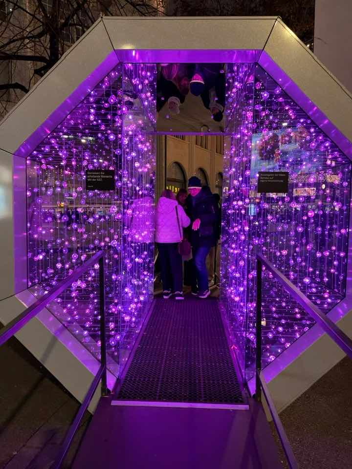 A Touch of Lucy: Zurich’s Walk-In Crystal Lights Paradeplatz
