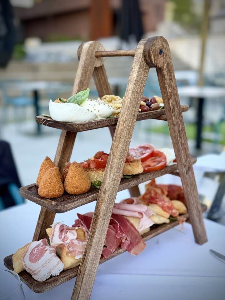 Authentic Italian Restaurant Near Zurich - apero