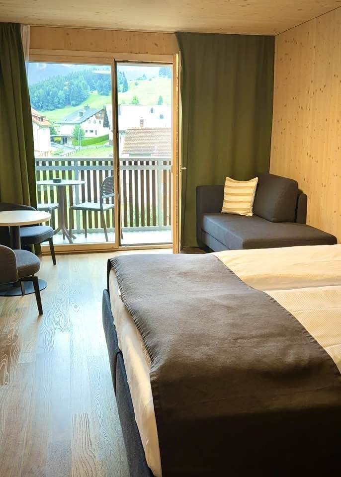 Comfortable Rooms AVES hotel Savognin 