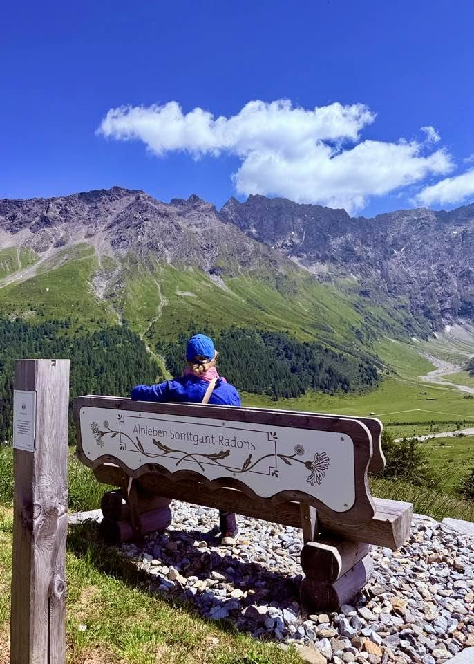 Hiking form AVES hotel Savognin Val Surses